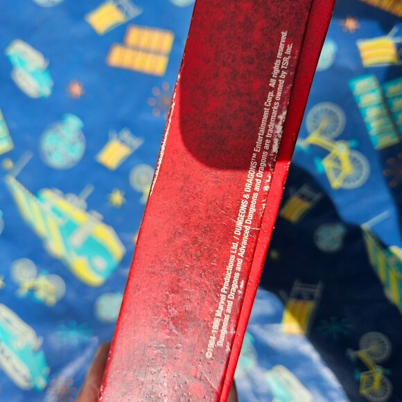 Dungeons and Dragons Complete Animated Series 5 DVD Set Handbook Guide Box 2006 - Picture 14 of 15